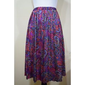 Vintage high waist skirt with elastic band